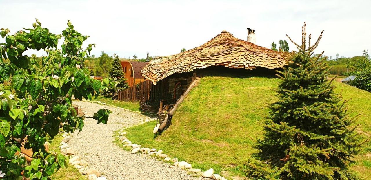 Valea Celor Doisprezece Hotel Piriu Dobreni Exterior foto